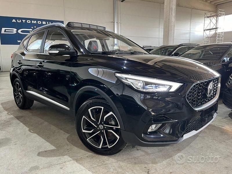 Usado MG ZS Luxury 111 CV (81 kW) 2023 Negro SUV