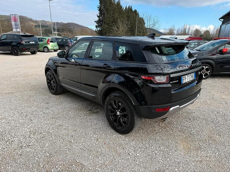 Usata Land Rover Range Rover evoque SE Dynamic 150 CV (110 kW) 2018 Nero SUV