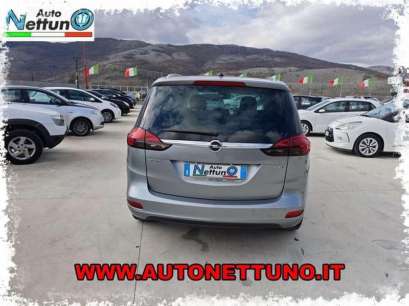 Usata Opel Zafira Tourer Cosmo 110 CV (80 kW) 2012 Grigio Monovolume
