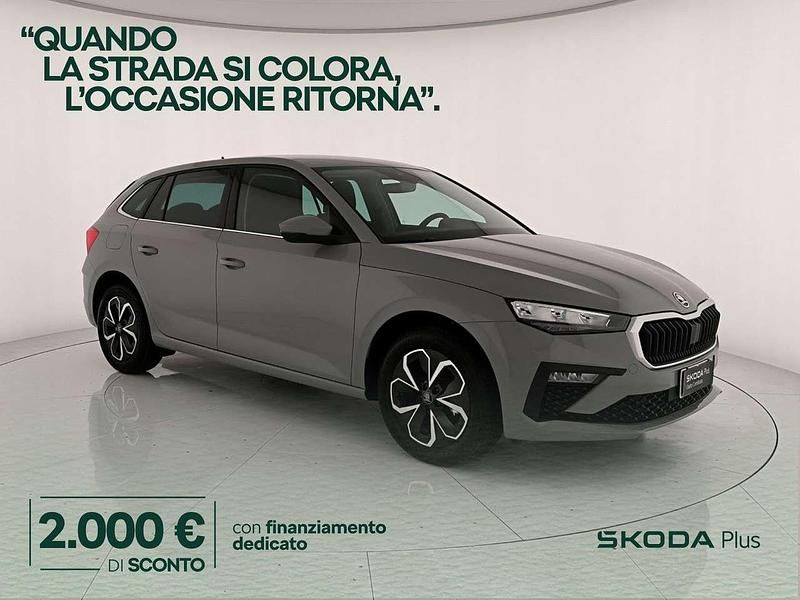 Nuova Skoda Scala Selection 95 CV (69 kW) 2025 Grigio acciaio Utilitaria
