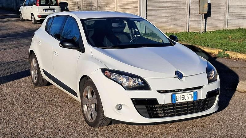 Usata Renault Mégane 90 CV (66 kW) 2011 Bianco Berlina