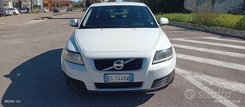 Usata Volvo V50 R-Design 114 CV (83 kW) 2011 Bianco Station wagon