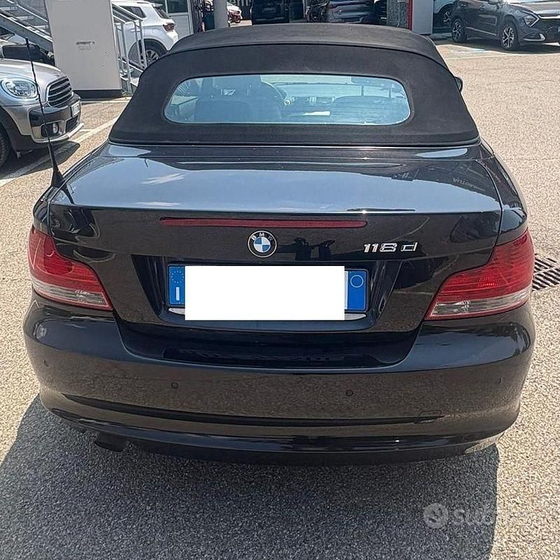 Usata BMW 118 Cabriolet 143 CV (105 kW) 2009 Nero Cabrio