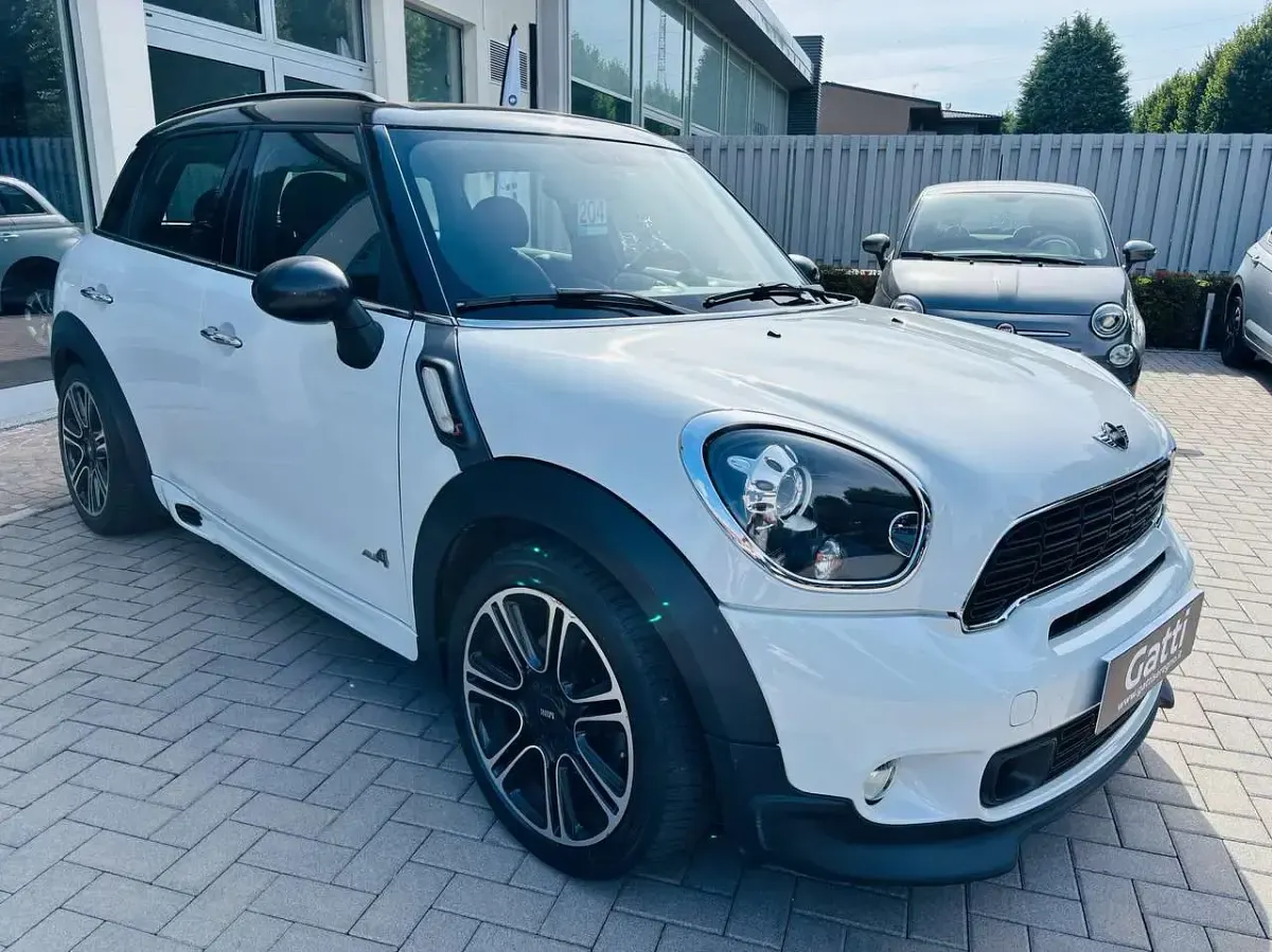 Usata Mini Cooper SD Countryman 143 CV (105 kW) 2014 Bianco SUV