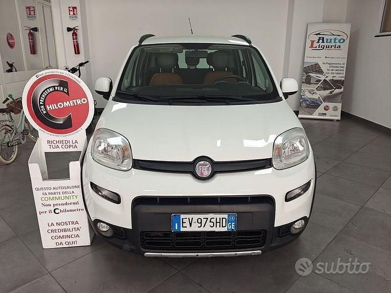 Second-hand Fiat Panda 4x4 S 75 CP (55 kW) 2014 Alb Hatchback