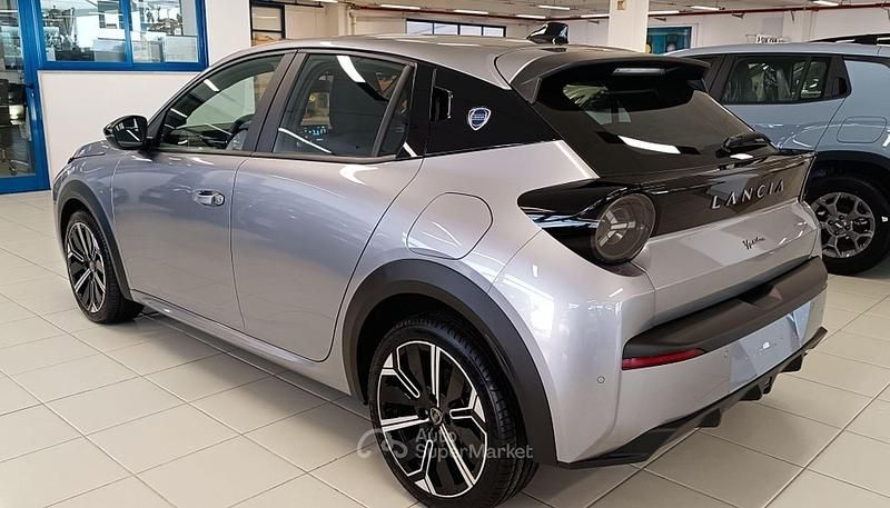 Nuova Lancia Ypsilon 110 CV (80 kW) 2026 Gray Utilitaria