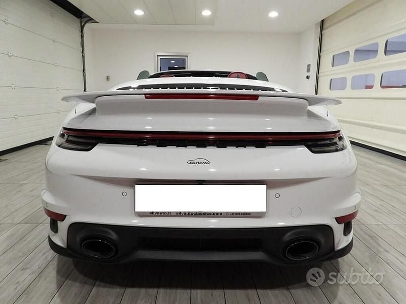 Usata Porsche 911 581 CV (427 kW) 2021 Bianco Cabrio