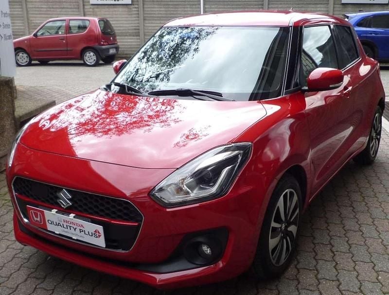 Usata Suzuki Swift 111 CV (81 kW) 2018 Rosso Utilitaria