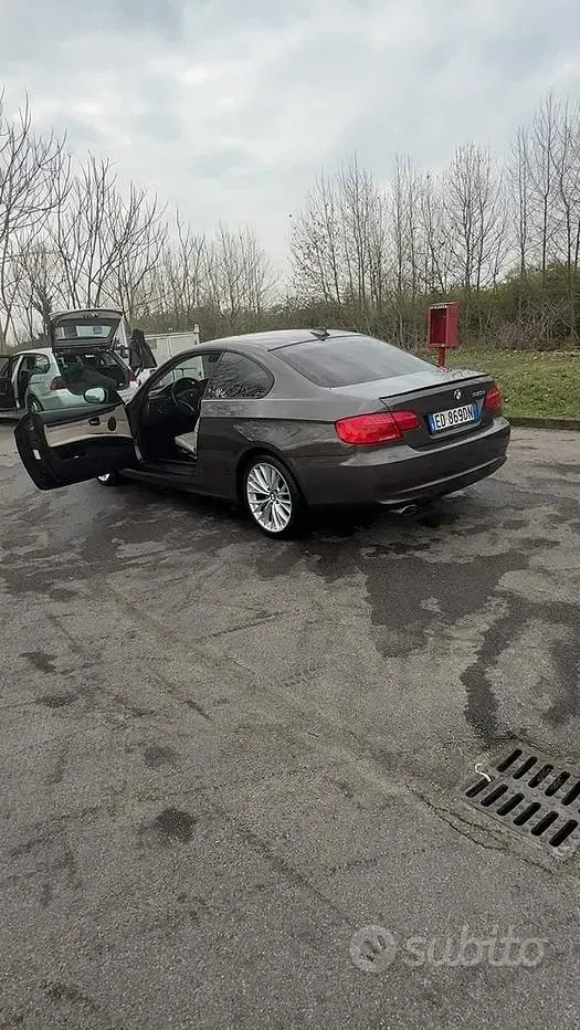 Usata BMW 320 184 CV (135 kW) 2010 Marrone Coupé