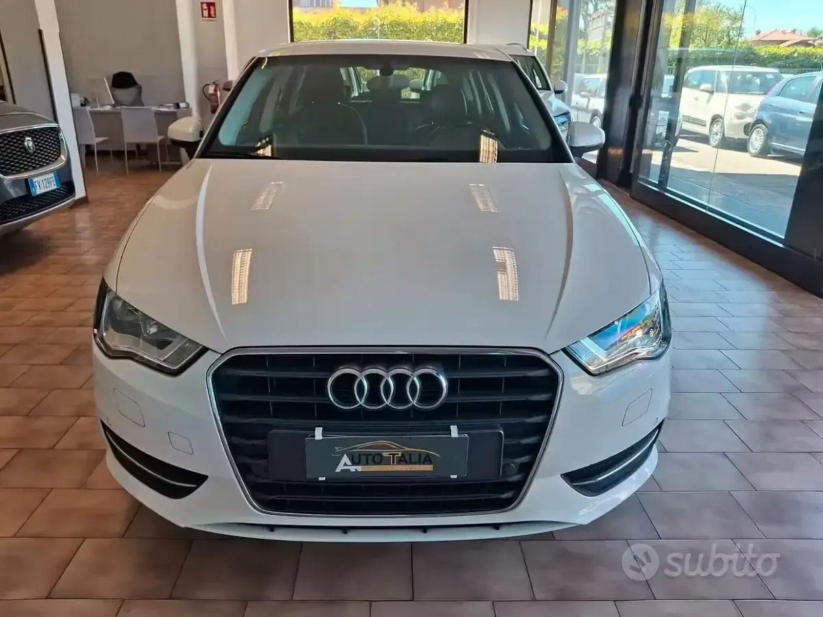 Usata Audi A3 Business 110 CV (80 kW) 2015 Bianco Berlina