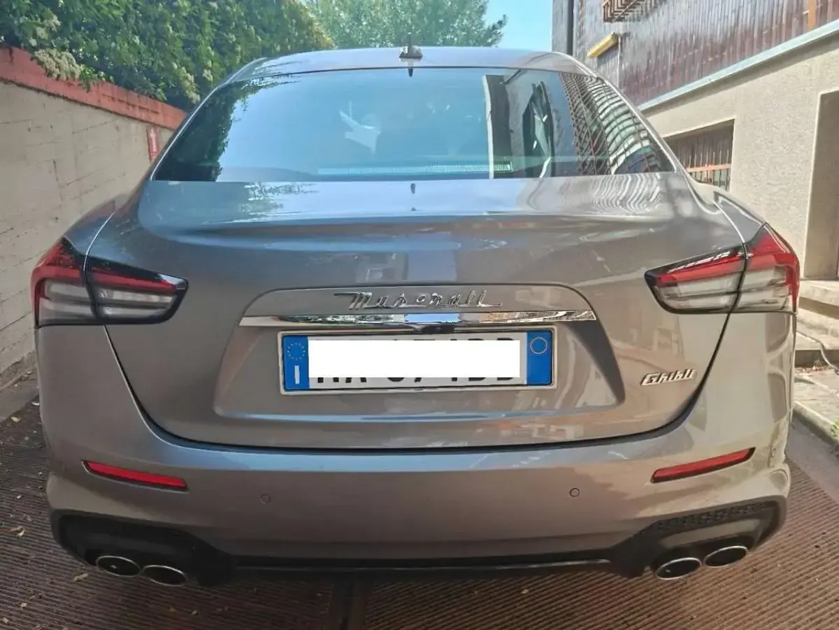 Usata Maserati GranSport 330 CV (242 kW) 2020 Grigio Berlina