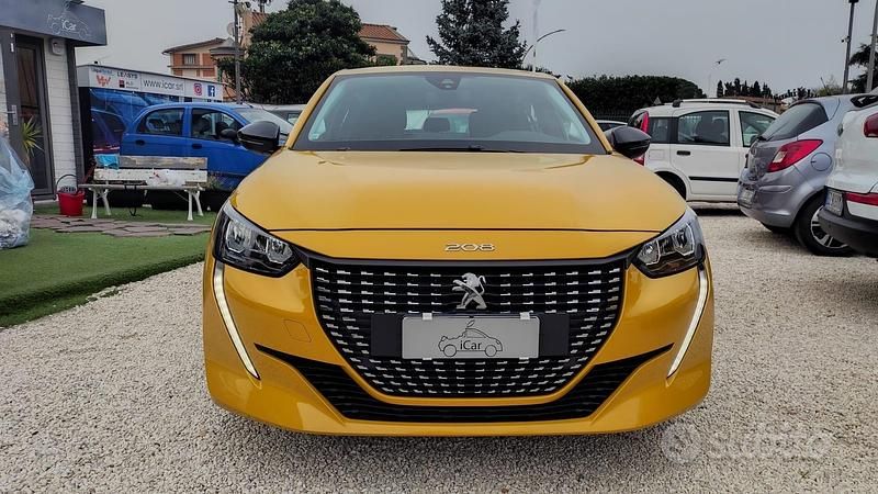 Usata Peugeot 208 Active 75 CV (55 kW) 2023 Giallo Utilitaria
