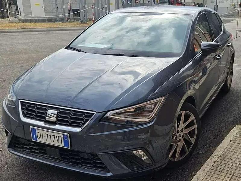 Usata Seat Ibiza FR 110 CV (80 kW) 2022 Grigio Utilitaria