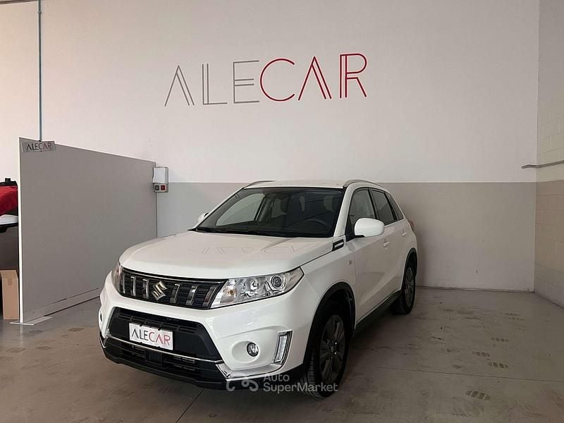 Bianco Usata 2019 Suzuki Vitara Cool SUV | 16.900 € (Buon prezzo) - Immagine 1/4