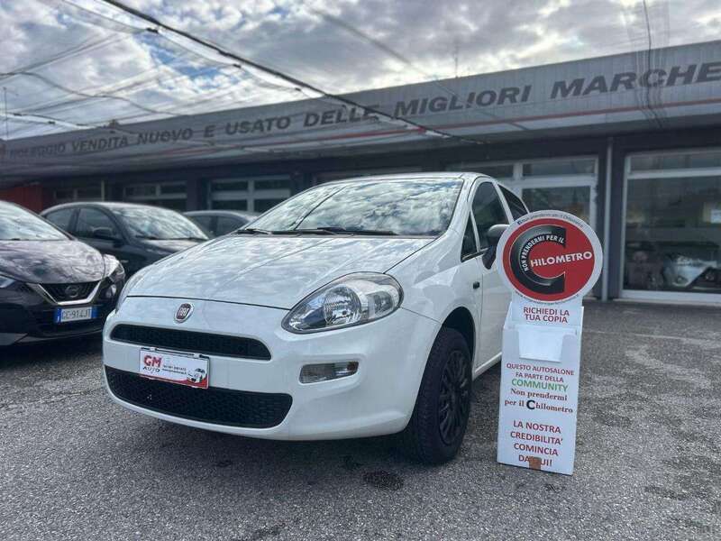 Usata Fiat Punto Street 77 CV (56 kW) 2018 Bianco Utilitaria