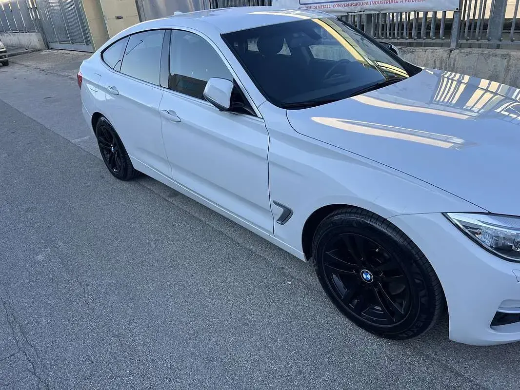 Usata BMW 320 184 CV (135 kW) 2015 Berlina