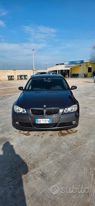 Usata BMW 320 Efficient Dynamics 163 CV (119 kW) 2006 Grigio Berlina