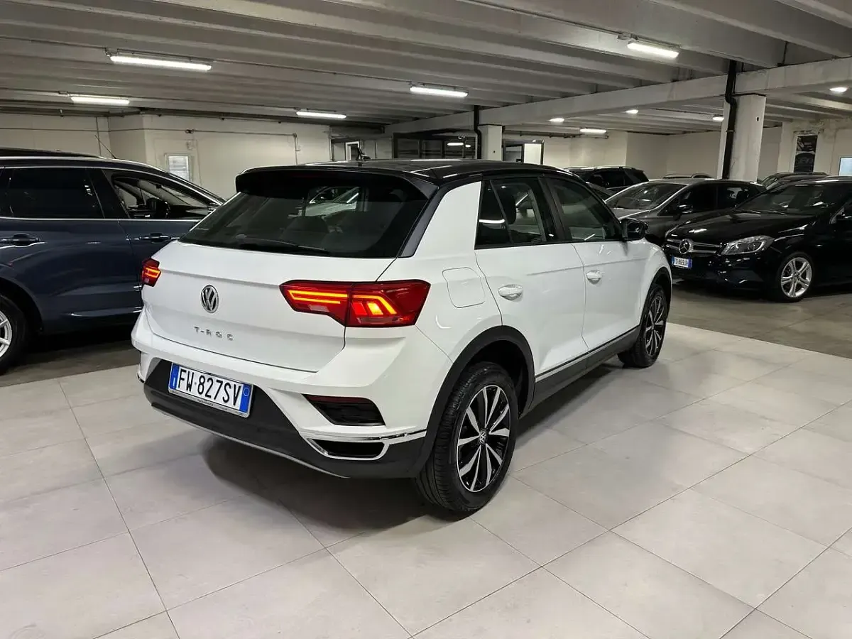 Usata VW T-Roc Business 150 CV (110 kW) 2019 Bianco SUV