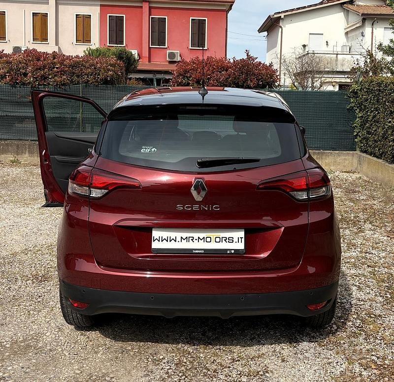 Usata Renault Scénic IV 120 CV (88 kW) 2019 Rosso Monovolume