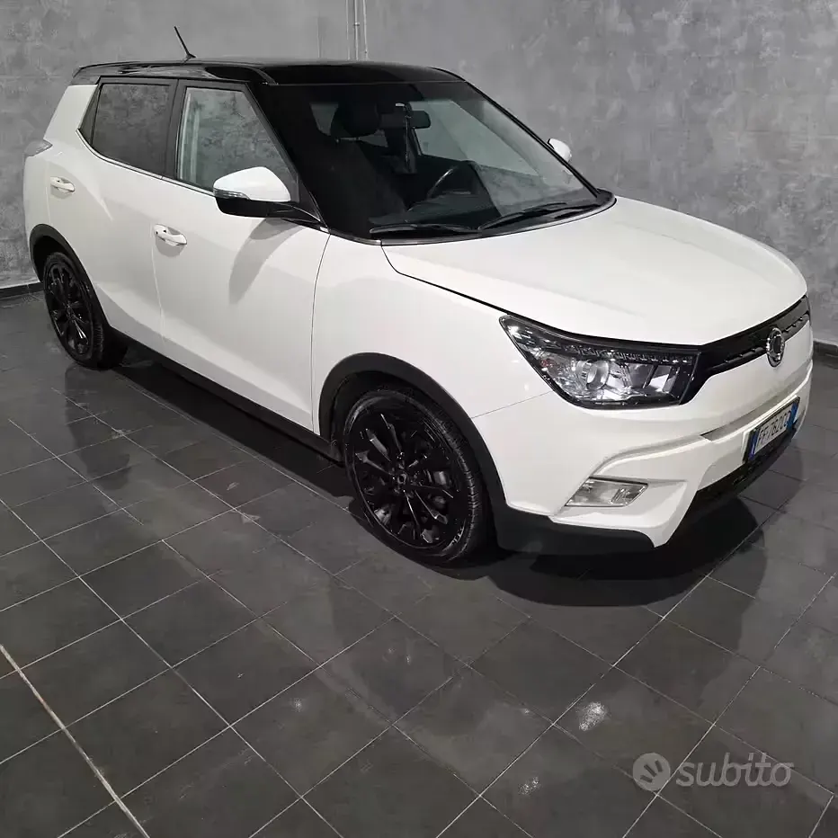 Usata SsangYong Tivoli 116 CV (85 kW) 2016 Bianco SUV