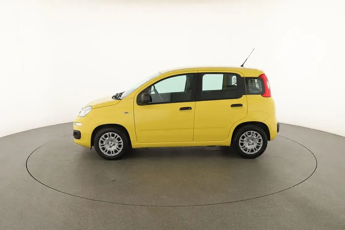 Usata Fiat Panda Pop 65 CV (47 kW) 2026 Giallo Utilitaria