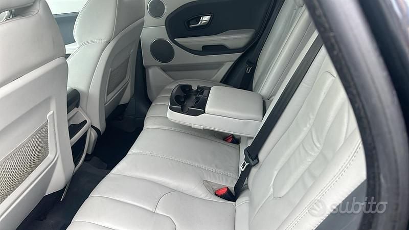 Usata Land Rover Range Rover evoque 240 CV (176 kW) 2015 Nero SUV