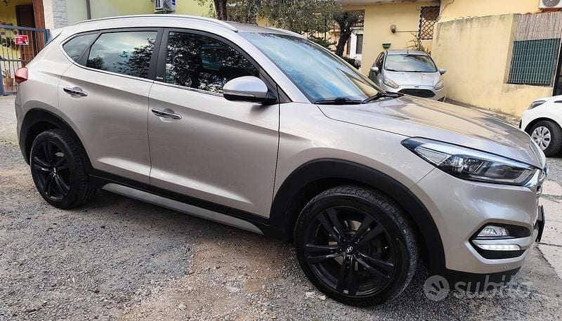 Usata 2017 Hyundai Tucson Xpossible SUV | 12.000 € (Ottimo prezzo) - Immagine 1/4