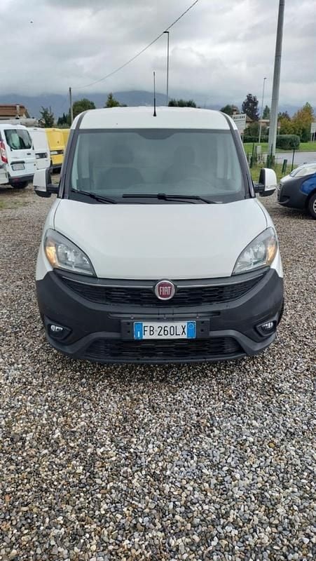 Usata Fiat Doblò 105 CV (77 kW) 2015 Bianco Monovolume