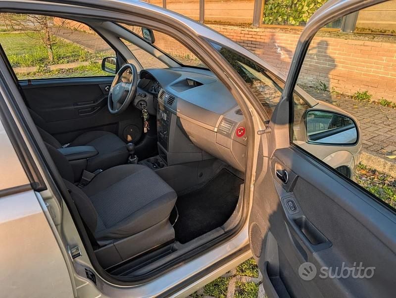 Usata Opel Meriva Club 90 CV (66 kW) 2010 Grigio Monovolume
