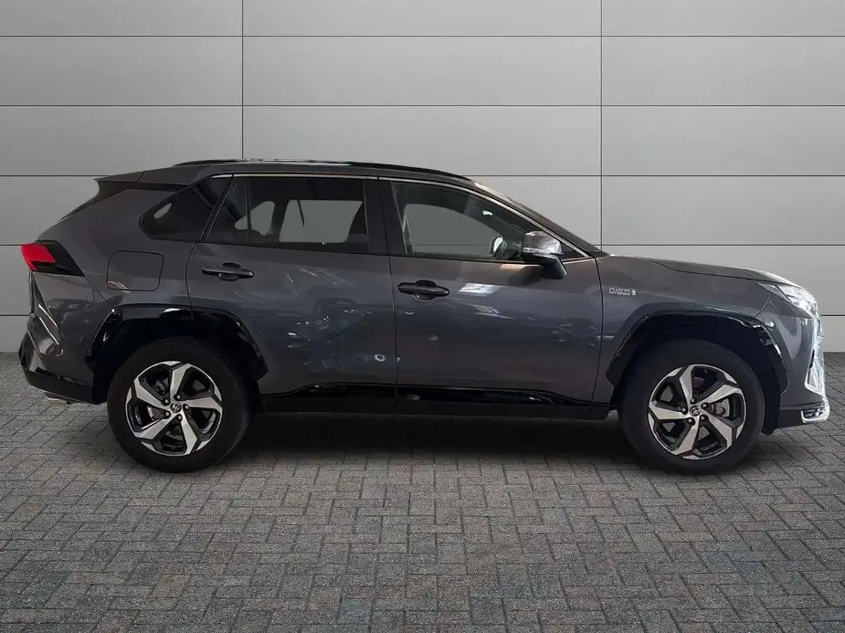 Usata Toyota RAV4 Hybrid 306 CV (225 kW) 2024 Grigio SUV