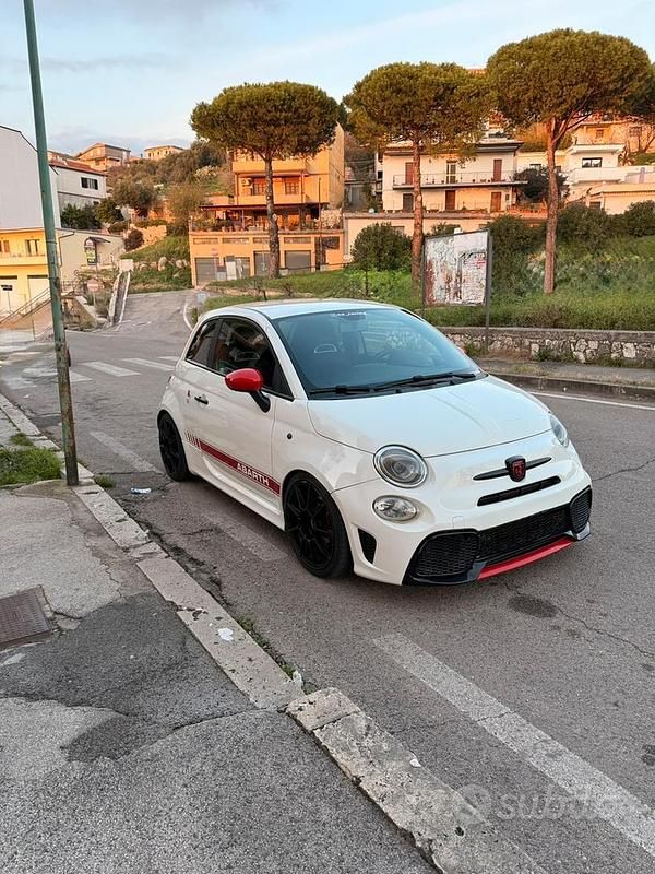 Usata Abarth 595 330 CV (242 kW) 2017 Bianco Berlina