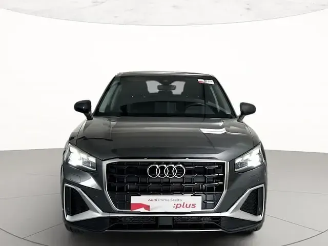 Usata Audi Q2 Advanced 116 CV (85 kW) 2024 Grigio daytona perlato SUV