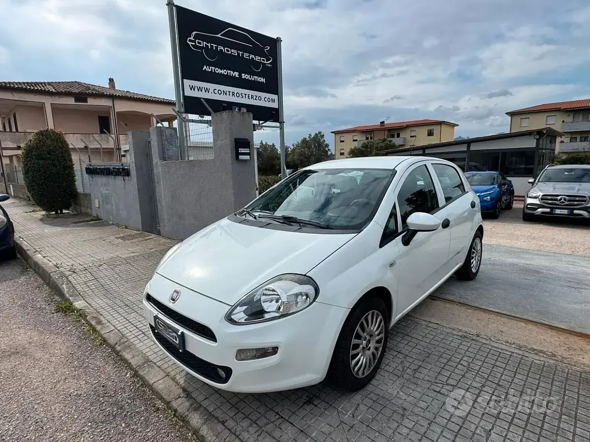 Usata Fiat Punto 95 CV (69 kW) 2017 Bianco Utilitaria