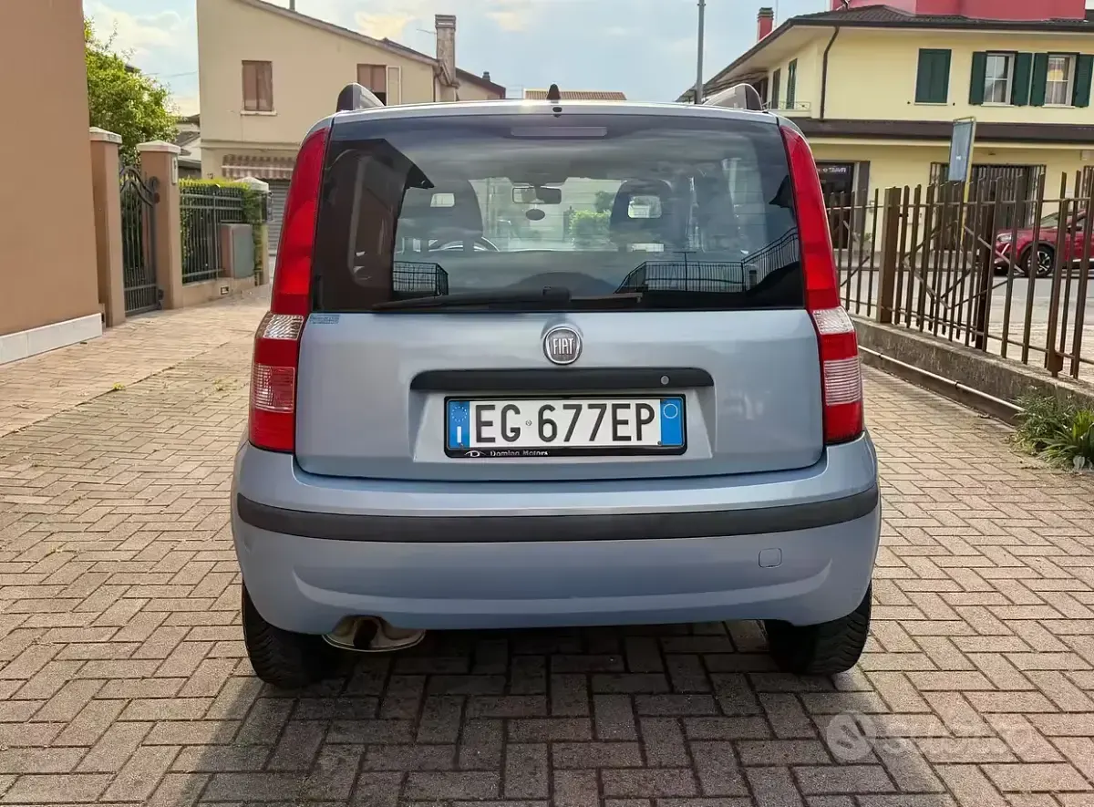 Usata Fiat Panda 69 CV (50 kW) 2011 Blu Utilitaria