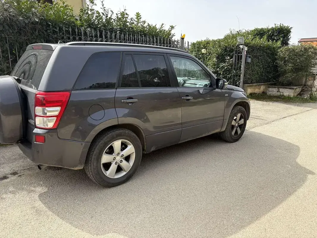 Usata Suzuki Grand Vitara 129 CV (94 kW) 2010 SUV