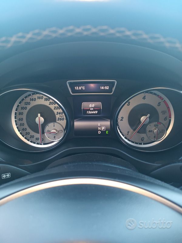 Usata 2015 Mercedes CLA220 Shooting Brake Station wagon | 16.000 € (Cara) - Immagine 1/4