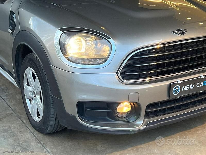 Käytetty Mini Cooper D Countryman Business 150 HP (110 kW) 2017 Harmaa Katumaasturi