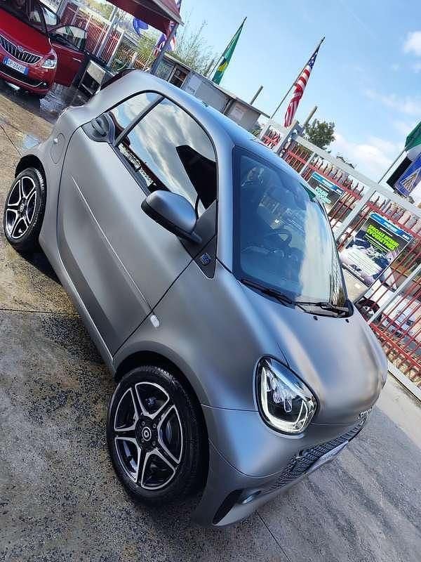 Usata Smart ForTwo Coupé Prime 41 kW (56 CV) 2023 Utilitaria