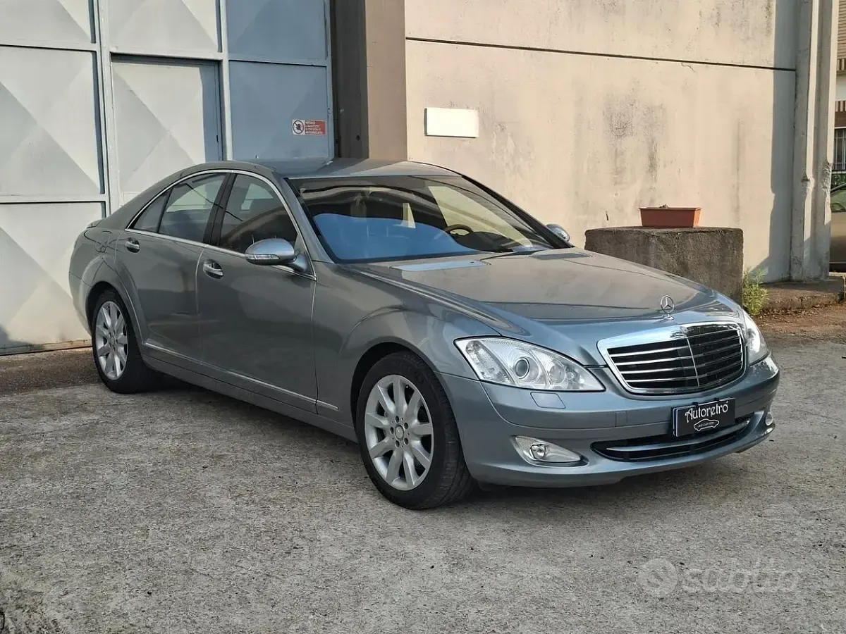 Usata Mercedes S500 387 CV (284 kW) 2008 Grigio Berlina
