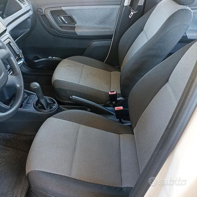 Usata Skoda Fabia 75 CV (55 kW) 2012 Bianco Berlina