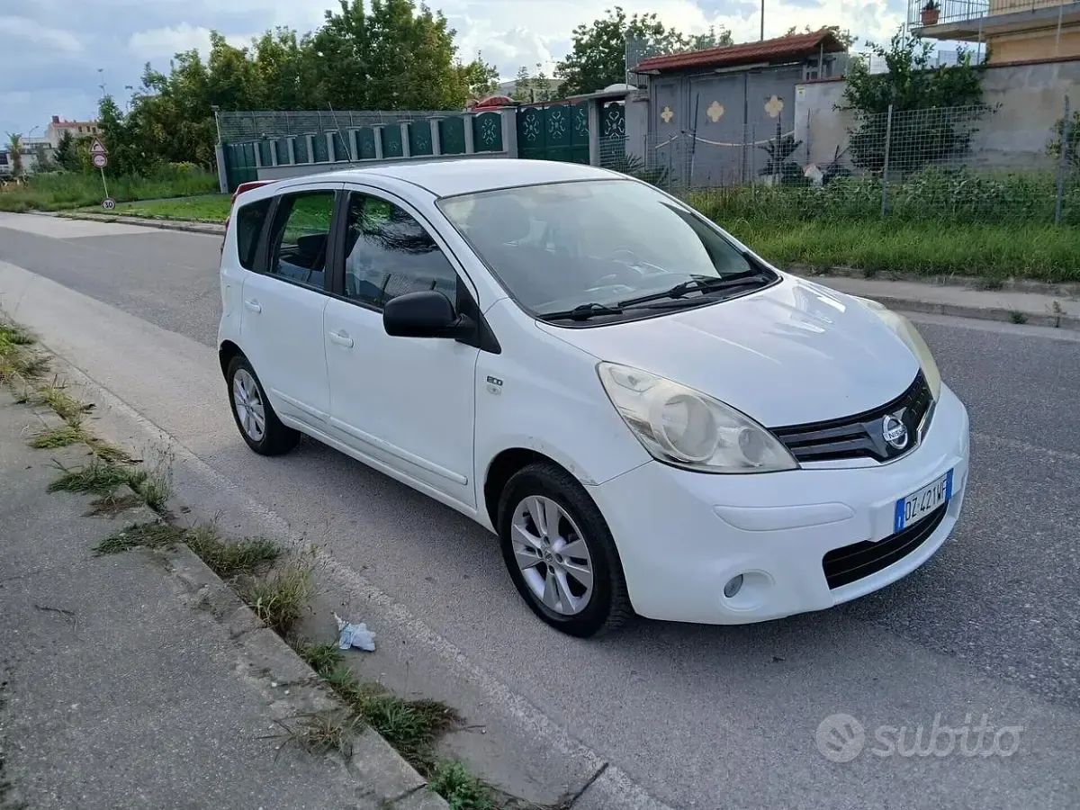Używany Nissan Note N-TEC 88 KM (64 kW) 2009 Biały Hatchback