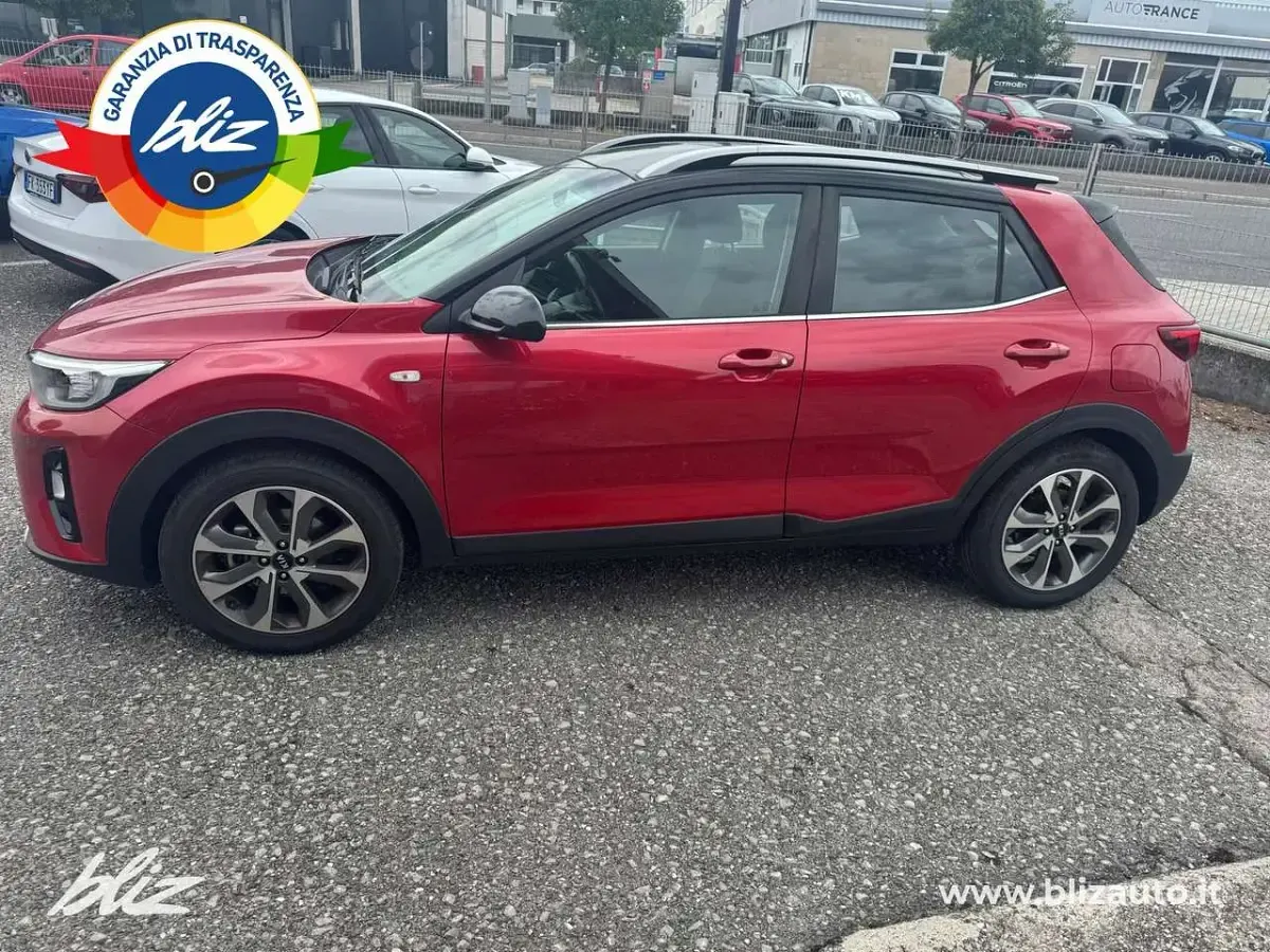 Usata Kia Stonic Urban 101 CV (74 kW) 2019 Rosso SUV