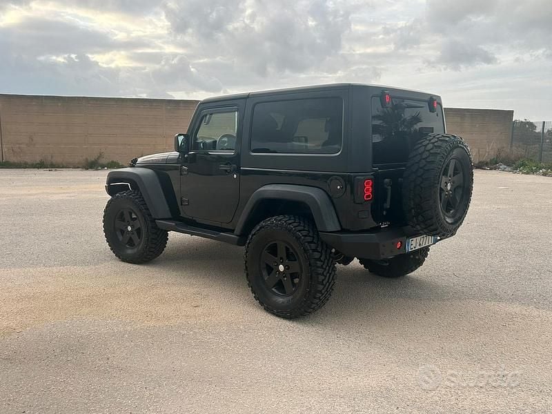 Usata Jeep Wrangler Rubicon 200 CV (147 kW) 2010 Nero SUV