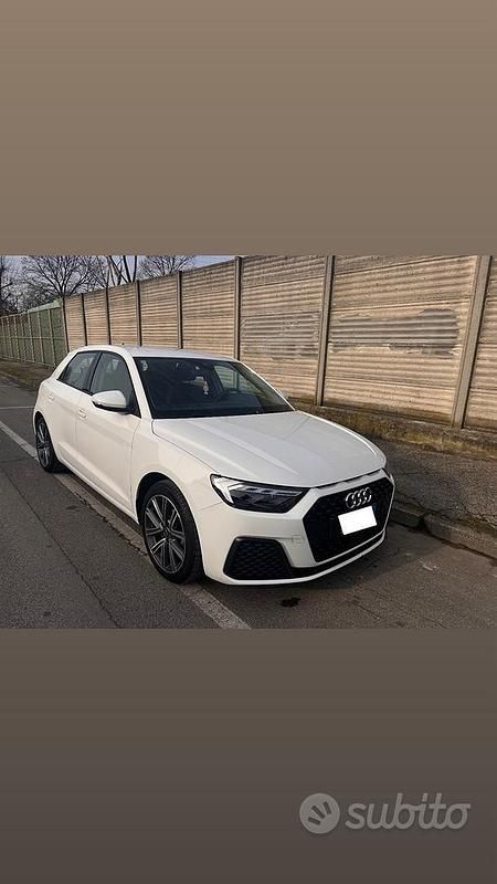 Usata Audi A1 Sportback Business 95 CV (69 kW) 2023 Bianco Utilitaria