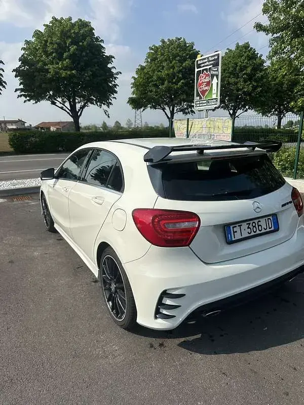 Usata Mercedes A200 Edition 136 CV (100 kW) 2015 Berlina