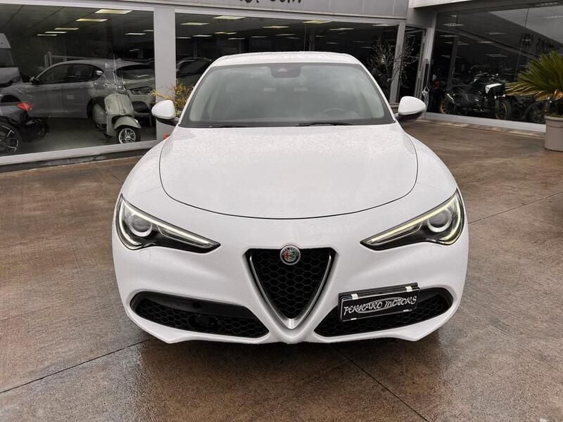 Usata Alfa Romeo Stelvio 160 CV (117 kW) 2019 Bianco SUV