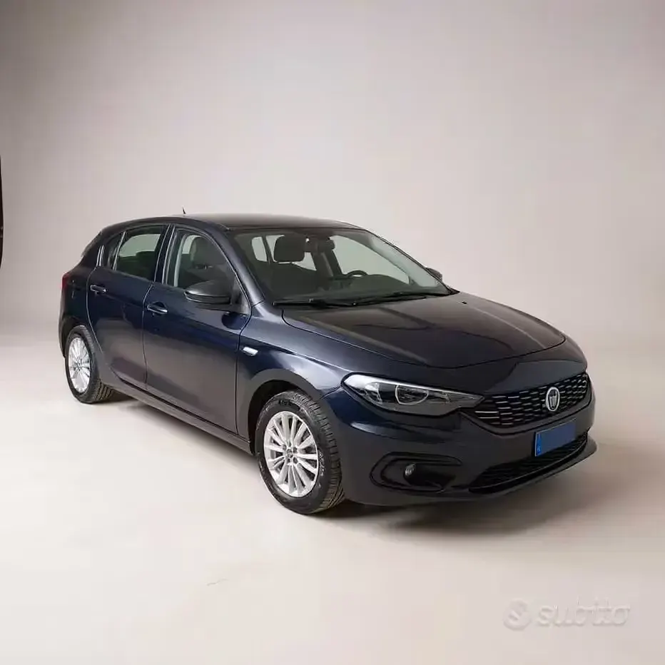 Usata Fiat Tipo Easy 120 CV (88 kW) 2018 Berlina
