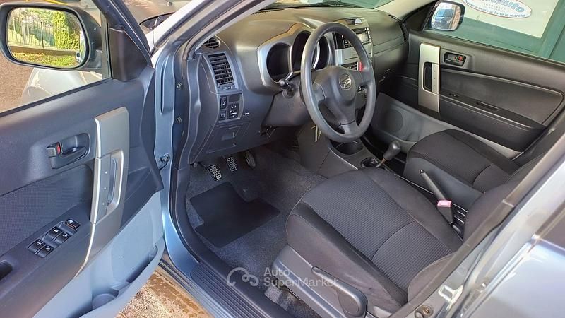 Usata Daihatsu Terios 86 CV (63 kW) 2006 Gray SUV