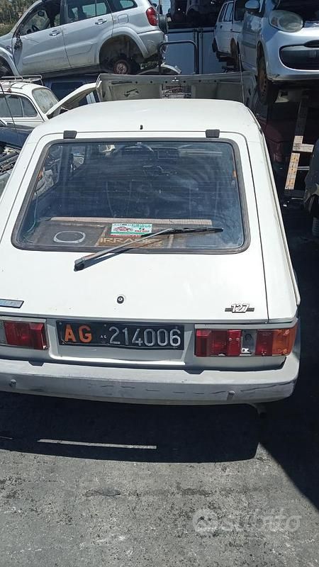 Usata Fiat 127 45 CV (33 kW) 1985 Rosso Berlina