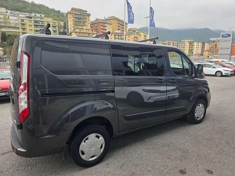 Usata Ford Transit Custom Trend 131 CV (96 kW) 2022 Grigio Furgone